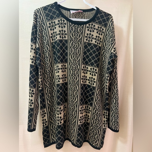 functionals Sweaters - Functional Black and Gold Fun Patterned Sweater Size Large Sparkly